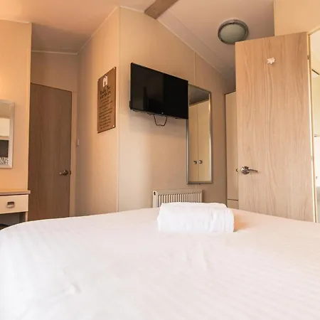 Meadows With Hot Tub * Malton